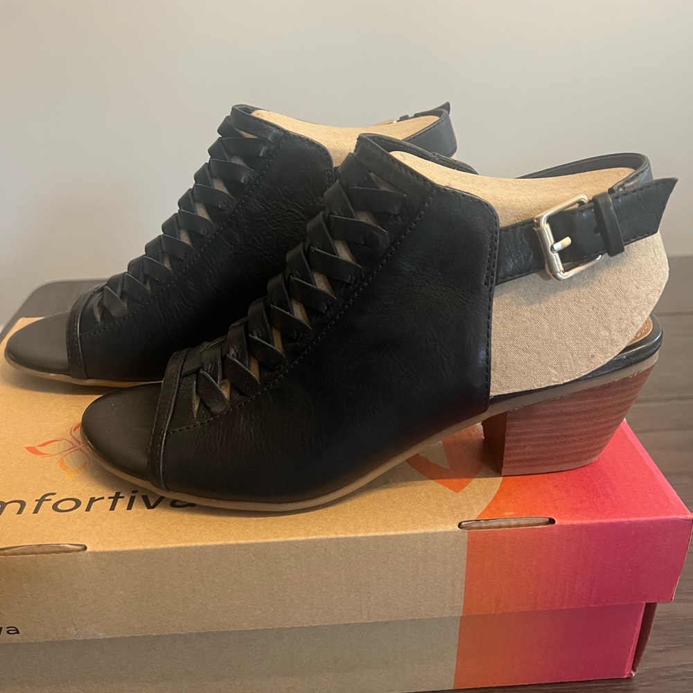 Comfortiva Alanna Sandals